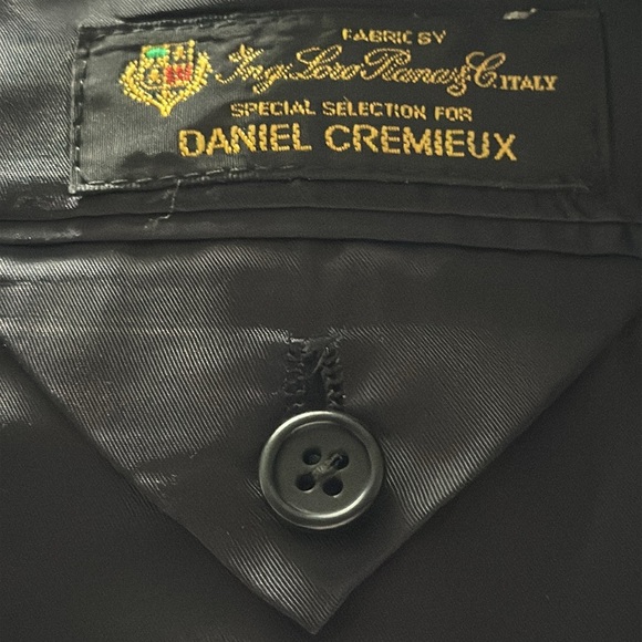 Daniel Cremieux Collection dark blue pin stripe two button front blazer Sz 42L - Picture 7 of 11